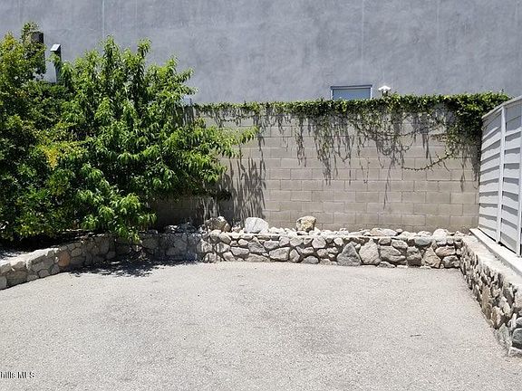 2nd image of 2470 Florencita Ave