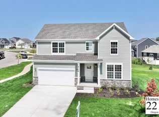 1098 Lindelse, Oregon, WI 53575