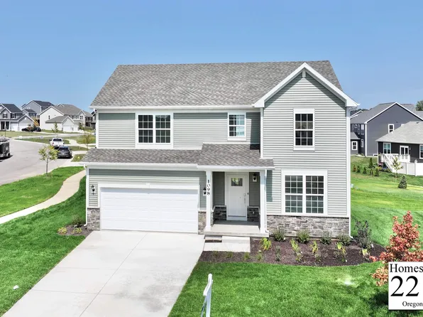 1098 Lindelse, Oregon, WI 53575