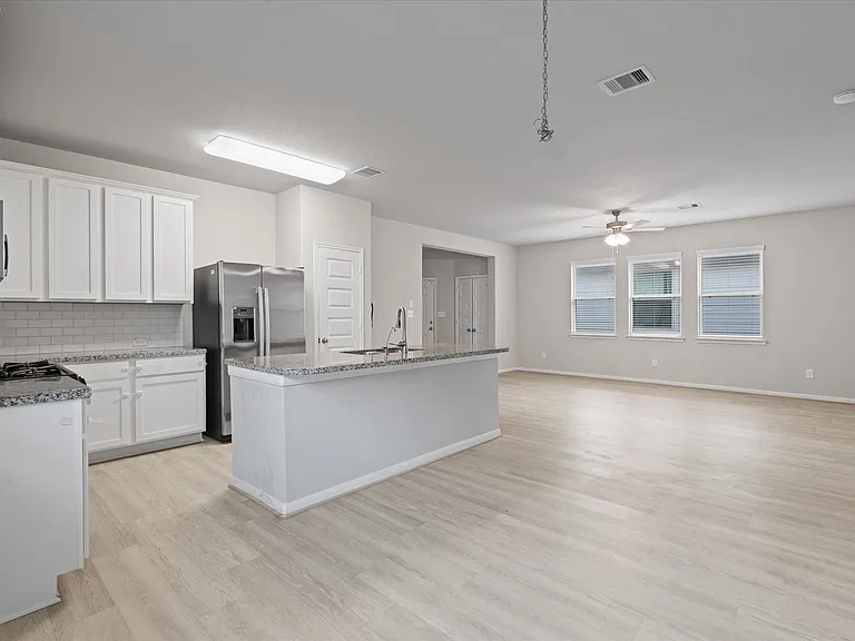 5308 Cj Walker Ln — Photo 7