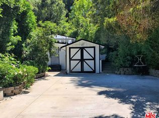 1673 N Beverly Glen Blvd, Los Angeles, CA 90077