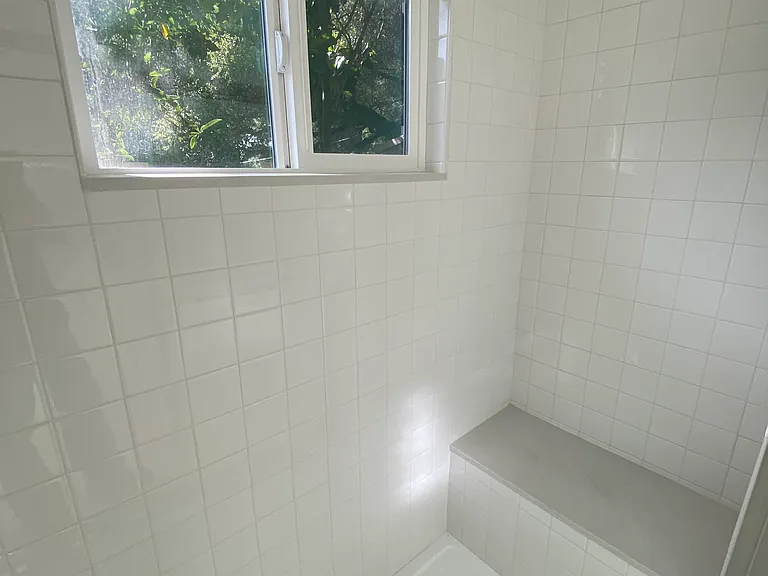 Lilac Dr — Photo 26