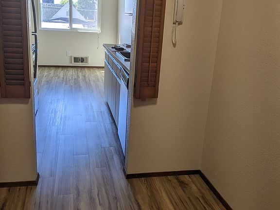 3rd image of 2001 NW 65th St #16304707
