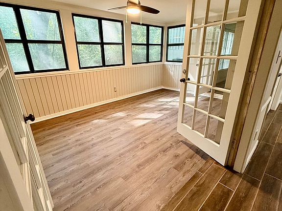 4th image of 82 La Rue Pl NW