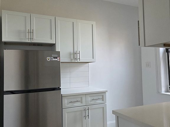 4th image of 1060 Ocean Ave APT F12