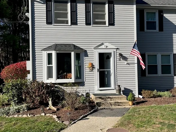 4 Spruce Tree Ln Unit 37, Norton, MA 02766