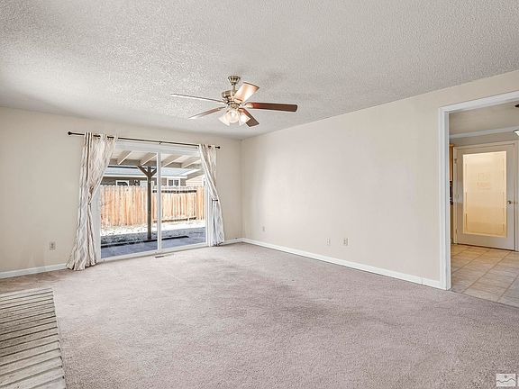4th image of 2209 Glen Vista Dr