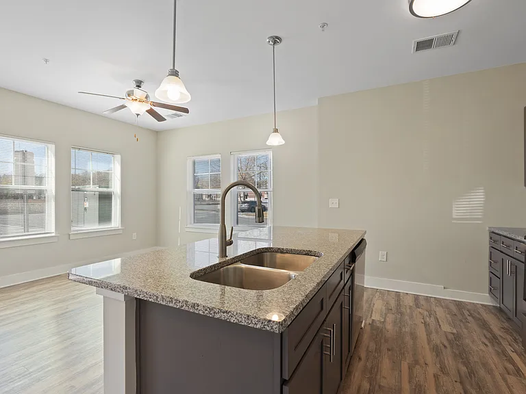 Gateway Apartments — Photo 34