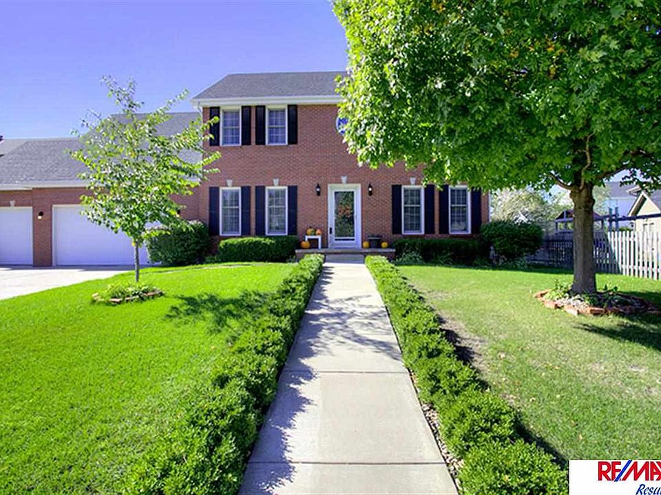 1st image of 5518 N 140th St