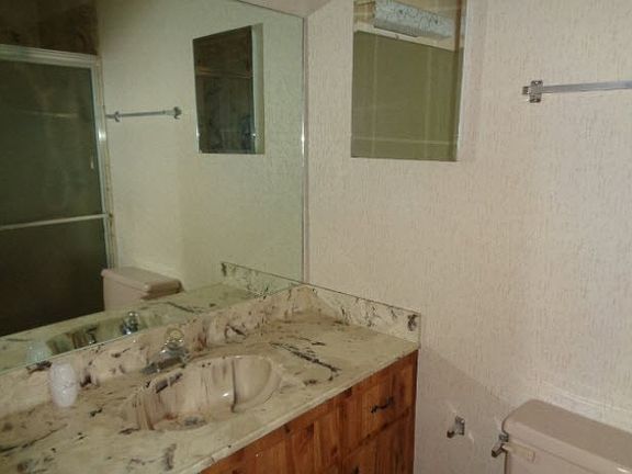 4th image of 3228 Travelers Palm Dr