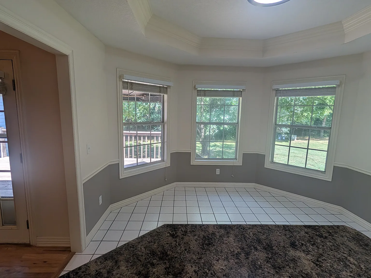 3 bed, 2222 sqft, $2,245 — Photo 4