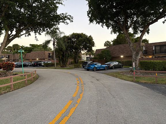 5th image of 5927 NW 55th Ln