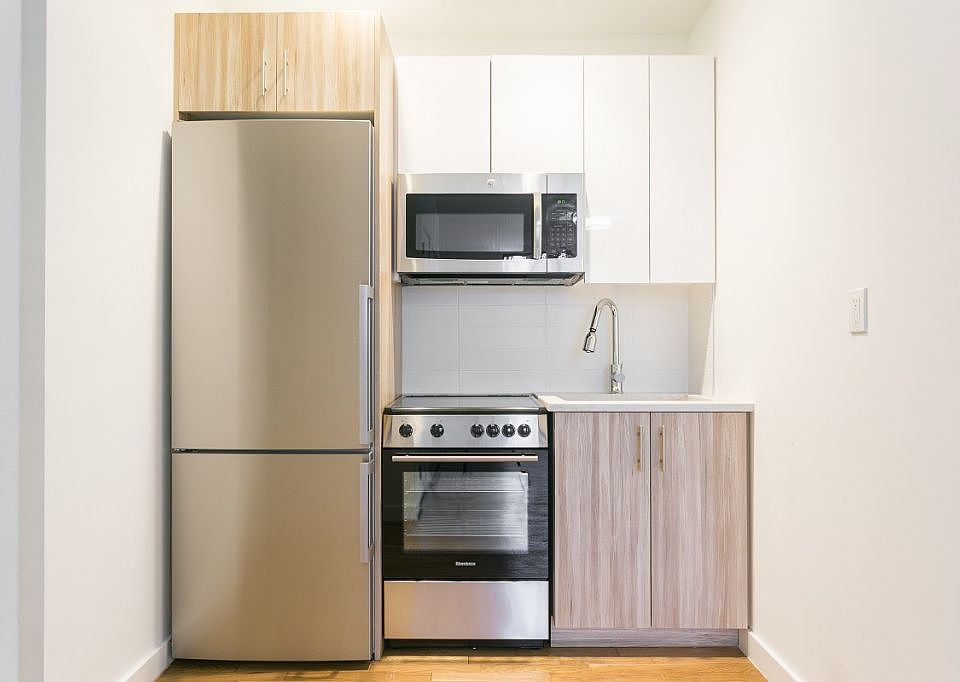 2nd image of 434 W 19th St APT 7E