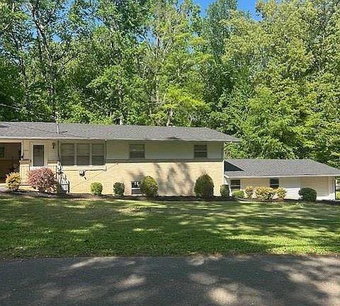 3rd image of 253 Woodland Acres Rd