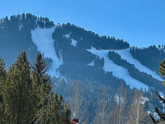 4th image of 55 Absaroka Dr