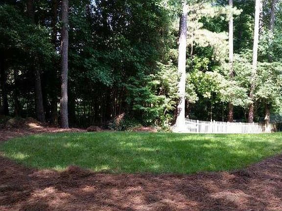 2nd image of 547 Daisy Nash Dr