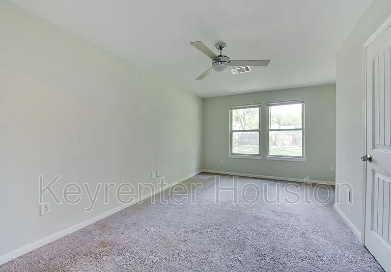 7601 Springdale St — Photo 17