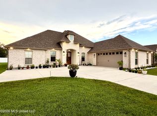 509 Pemberton Pl, Picayune, MS 39466
