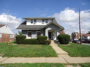 2415 Rhawn St, Philadelphia, PA 19152