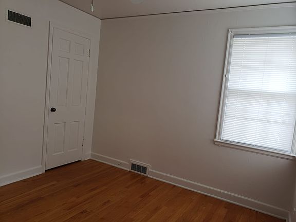 5th image of 3022 S 17th St #2