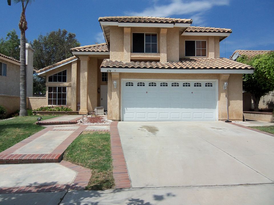 1st image of 674 Rock Vista Dr
