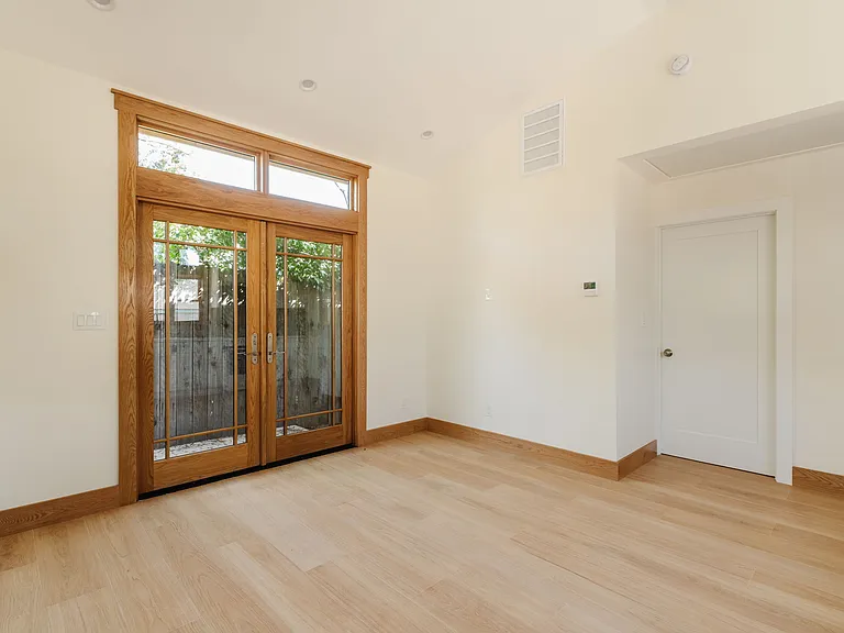 1717 Loma Vista St — Photo 7