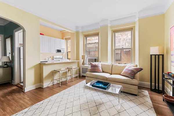 Sold by Compass | media 2