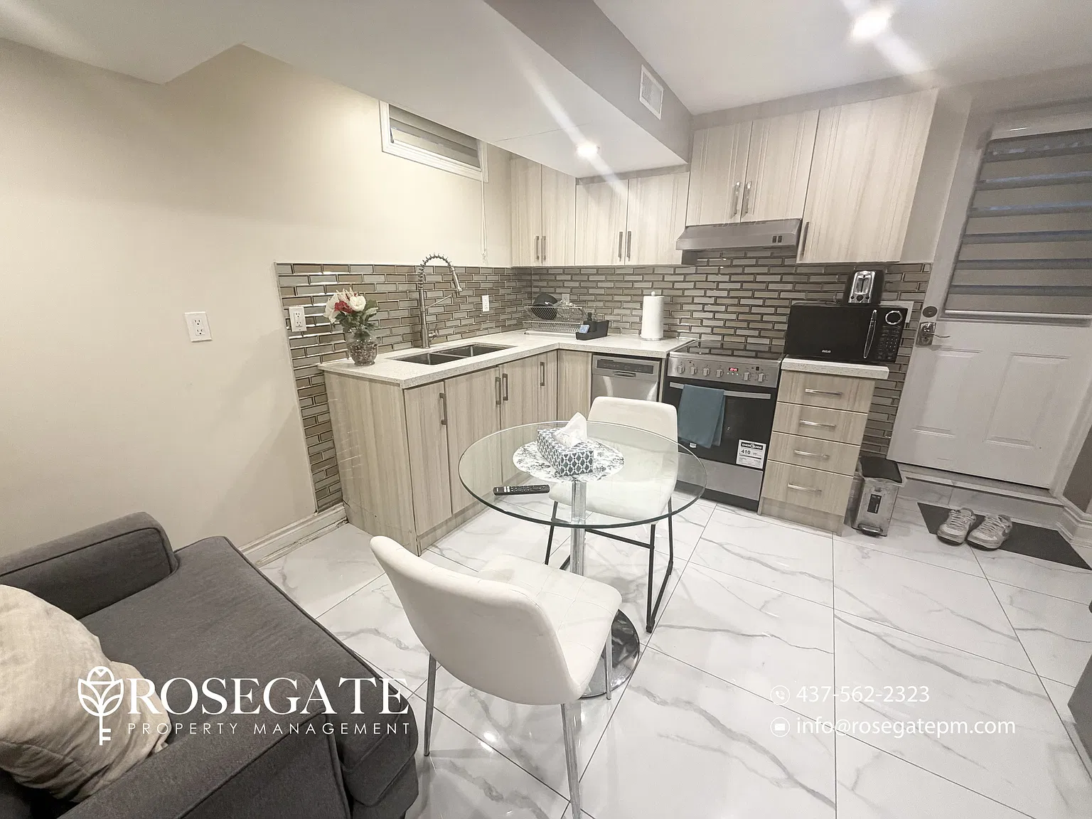 7 White Road Brampton — Photo 2