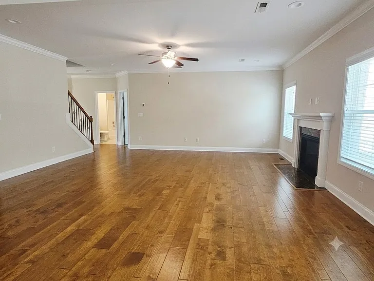 5790 Highland Grove Dr — Photo 11