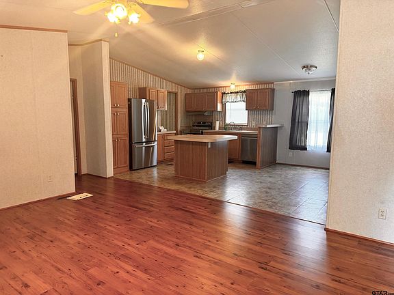 5th image of 179 Post Oak Ln