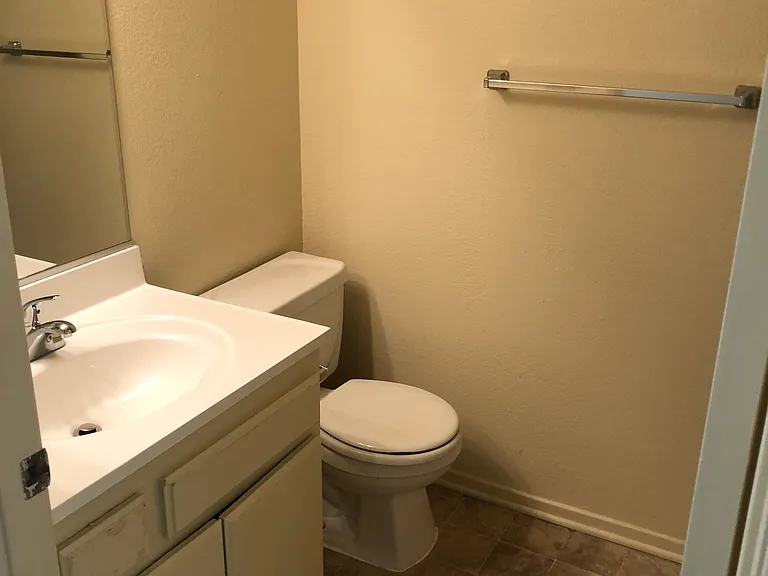 8733 Ramsgate Ave #4 — Photo 3