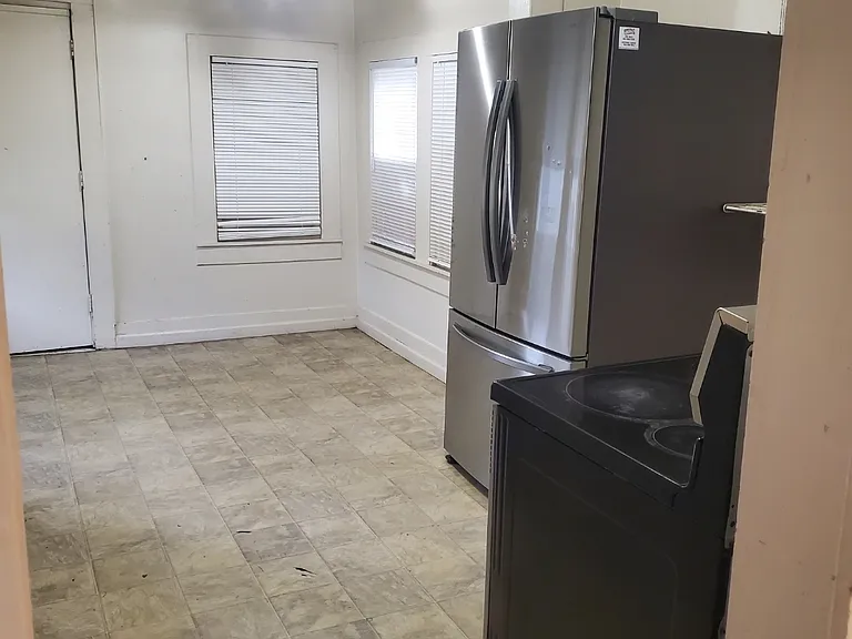 222 W Murrill Ave #1 — Photo 5