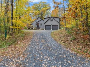 386 Collins Mountain Road, Richmond, VT 05477