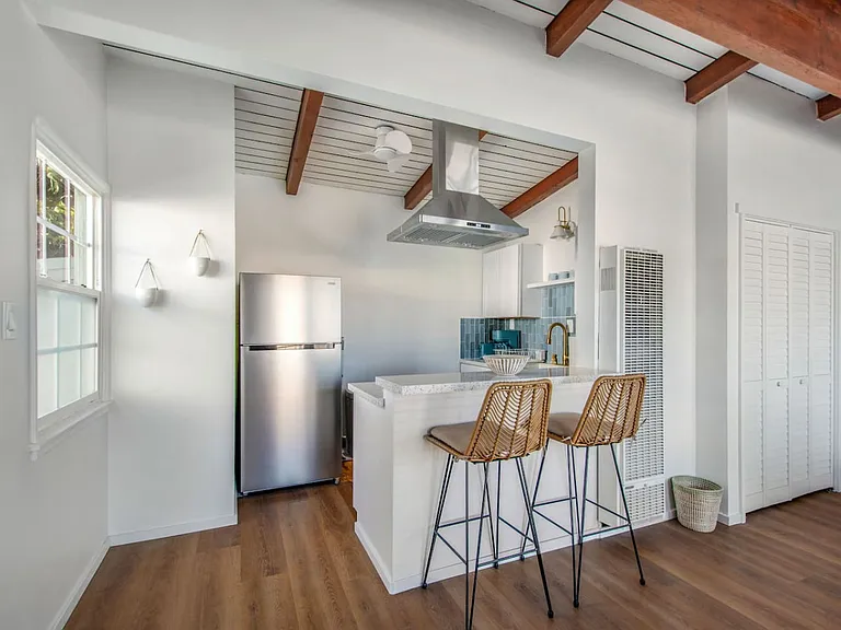 1430 Manhattan Beach Blvd #4 — Photo 13