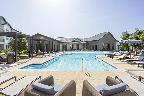 Broadstone Creekside Photo 1