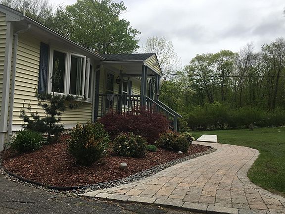 walk way leading to driveway. Off street. 