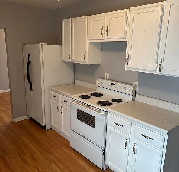 1820 Spencer Ave — Photo 4