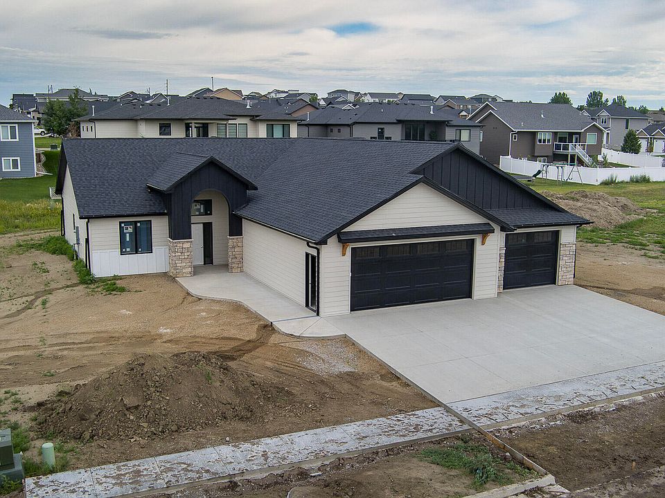 1st image of 4420 Marsh Hawk Dr