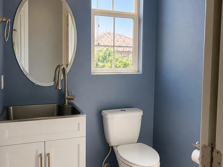1129 E Regent Dr — Photo 15