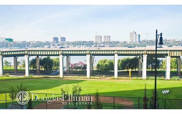 Rented by Douglas Elliman | media 29