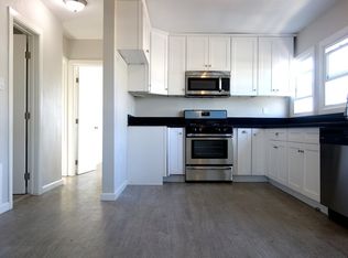 877 N Heliotrope Dr, Los Angeles, CA 90029