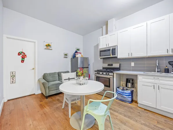 414 Chestnut Street image 13 of 25