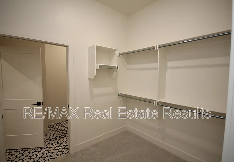 1900 W Saddlebrook Ln — Photo 13
