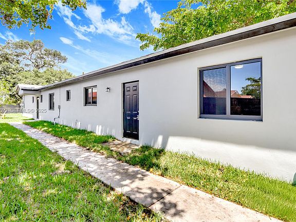 3rd image of 861 NW 6th Ave