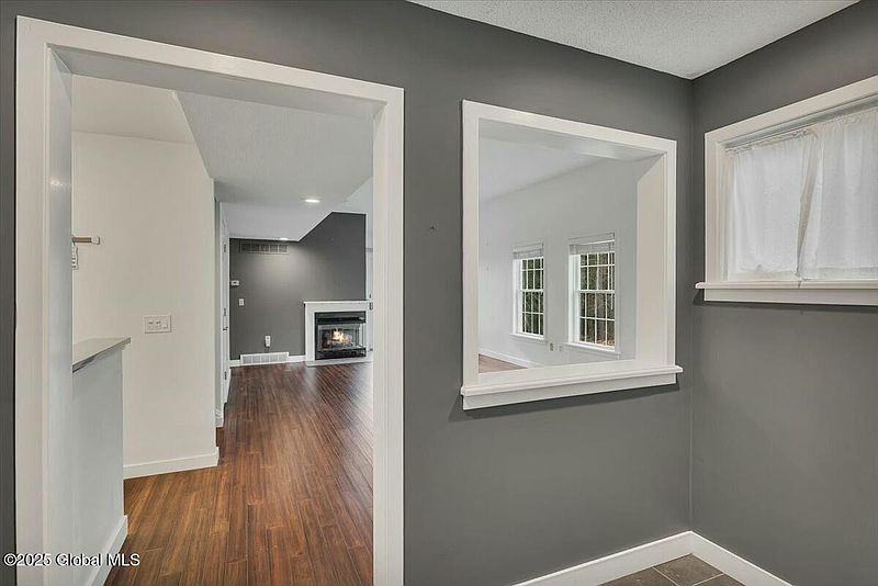 2nd image of 7 Prospect Street #31