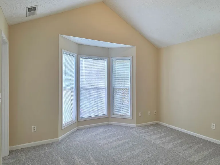 233 Overlook Dr — Photo 18