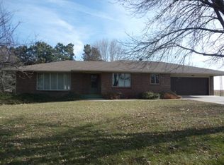 1202 N 16th Rd, Unadilla, NE 68454