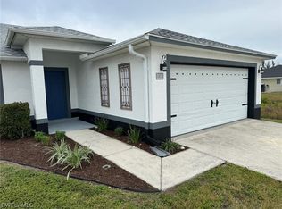 1910 NW 22nd Ave, Cape Coral, FL 33993