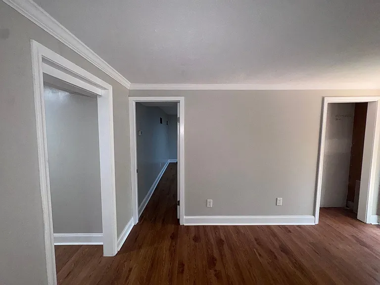 308 W 5th St — Photo 3