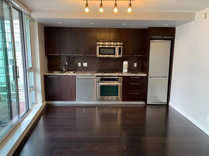 1 bed, 1.0 bath, 664 sqft, $2,600 — Photo 3